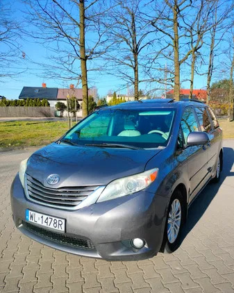 toyota legionowo Toyota Sienna cena 58888 przebieg: 332000, rok produkcji 2011 z Legionowo